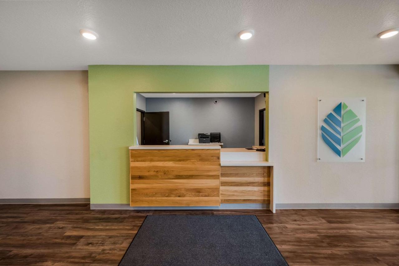 Woodspring Suites West Palm Beach Century Village  Exterior photo