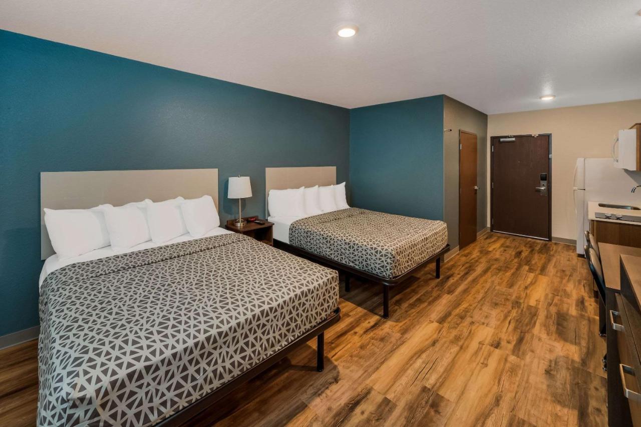 Woodspring Suites West Palm Beach Century Village  Exterior photo